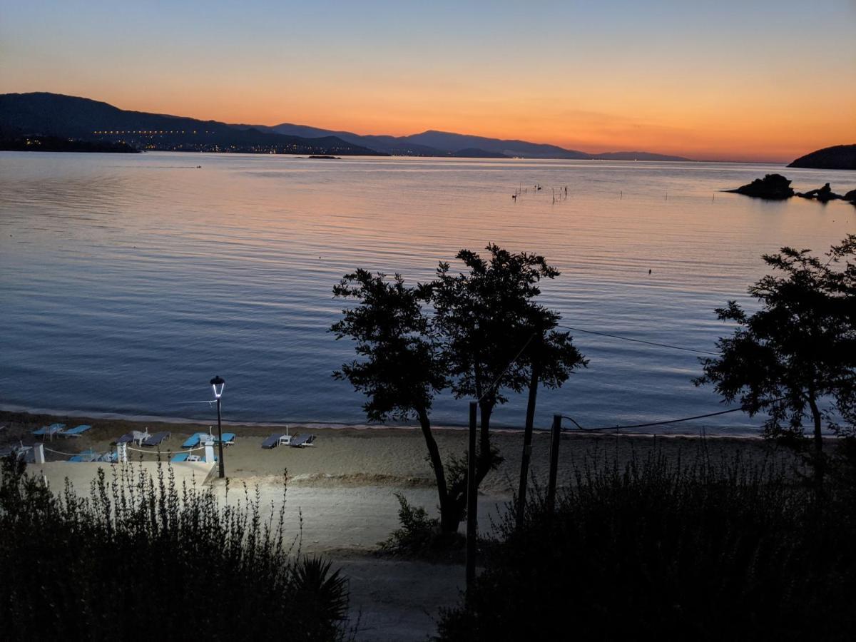 Kallithea Nea Iraklitsa Buitenkant foto