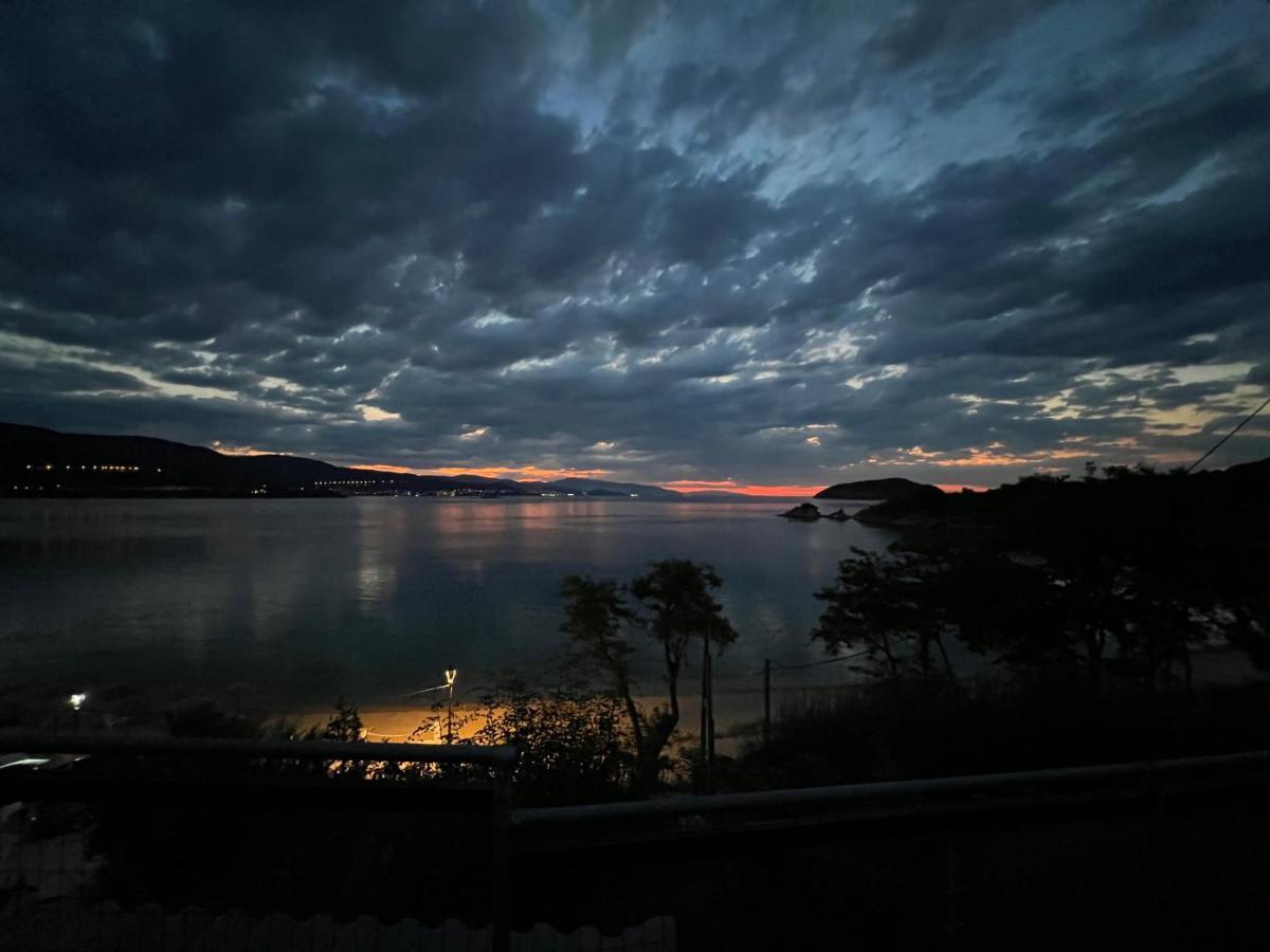 Kallithea Nea Iraklitsa Buitenkant foto